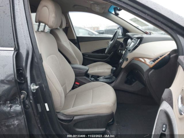 Photo 4 VIN: 5XYZUDLB2GG311787 - HYUNDAI SANTA FE SPORT 