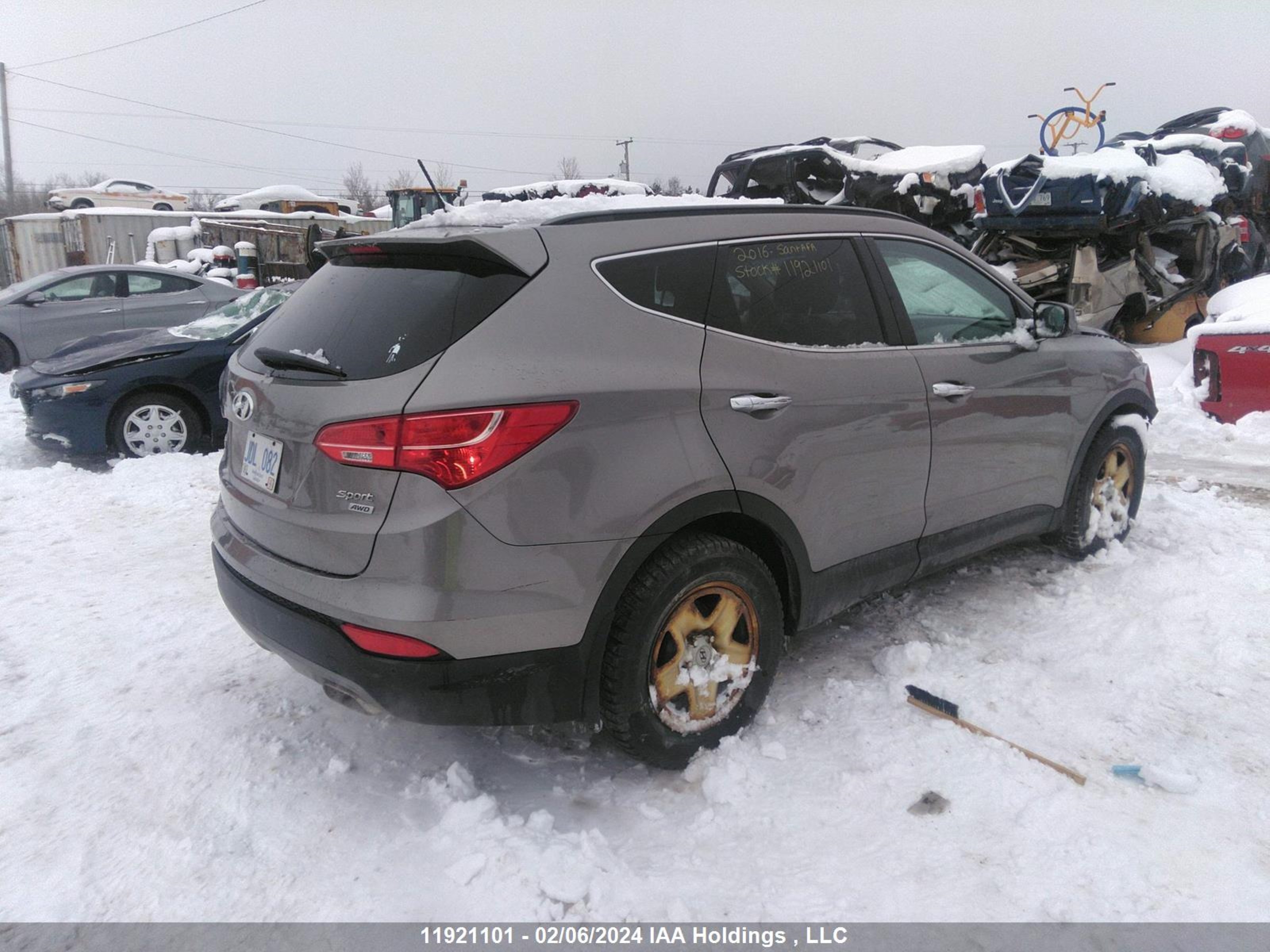 Photo 3 VIN: 5XYZUDLB2GG316035 - HYUNDAI SANTA FE 