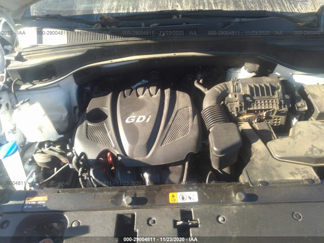 Photo 9 VIN: 5XYZUDLB2GG336978 - HYUNDAI SANTA FE SPORT 