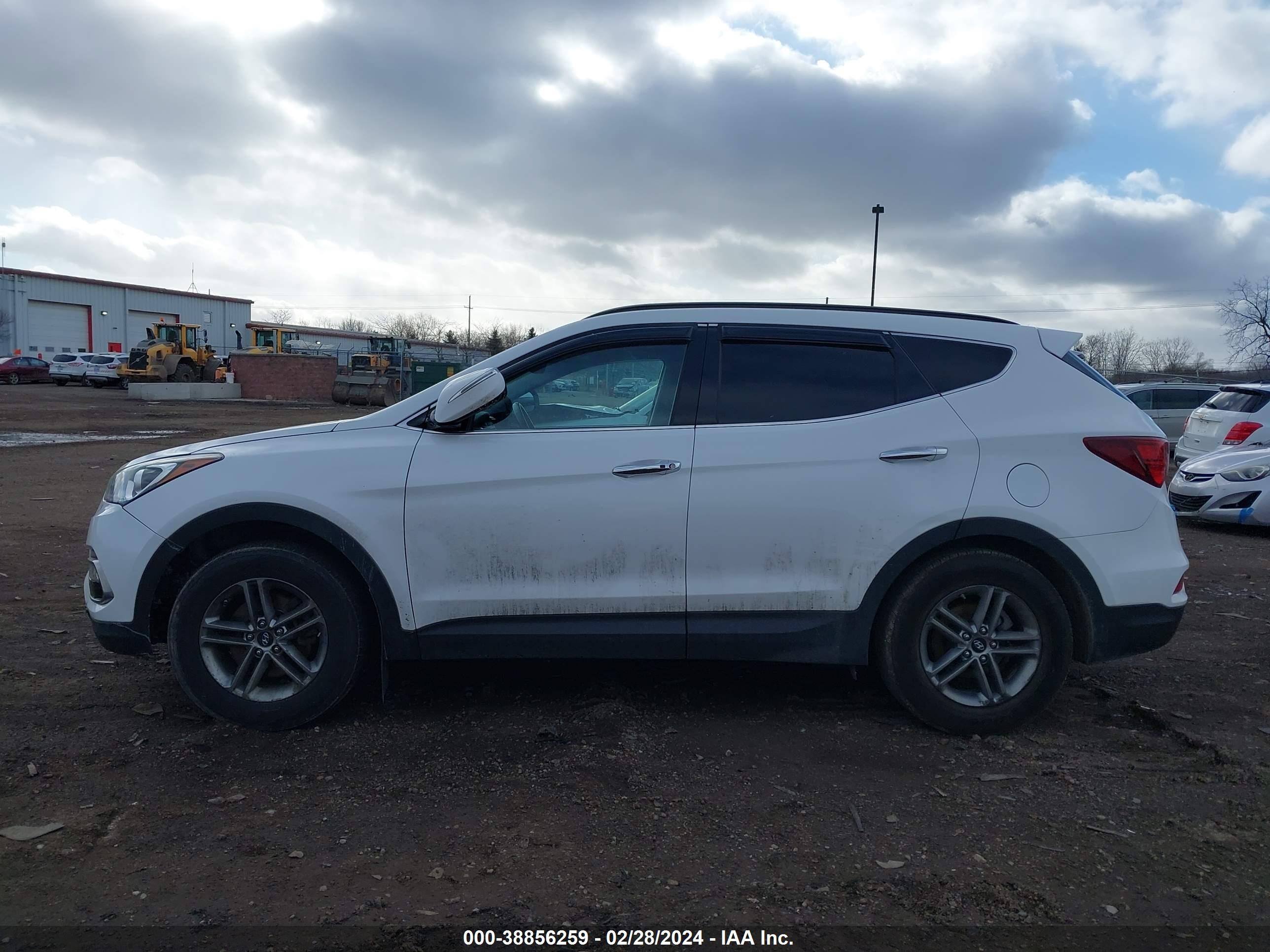 Photo 13 VIN: 5XYZUDLB2HG401586 - HYUNDAI SANTA FE 