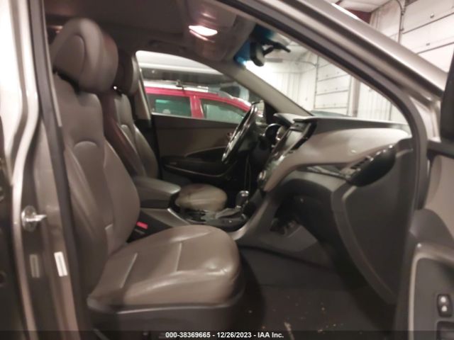 Photo 4 VIN: 5XYZUDLB3EG228396 - HYUNDAI SANTA FE SPORT 