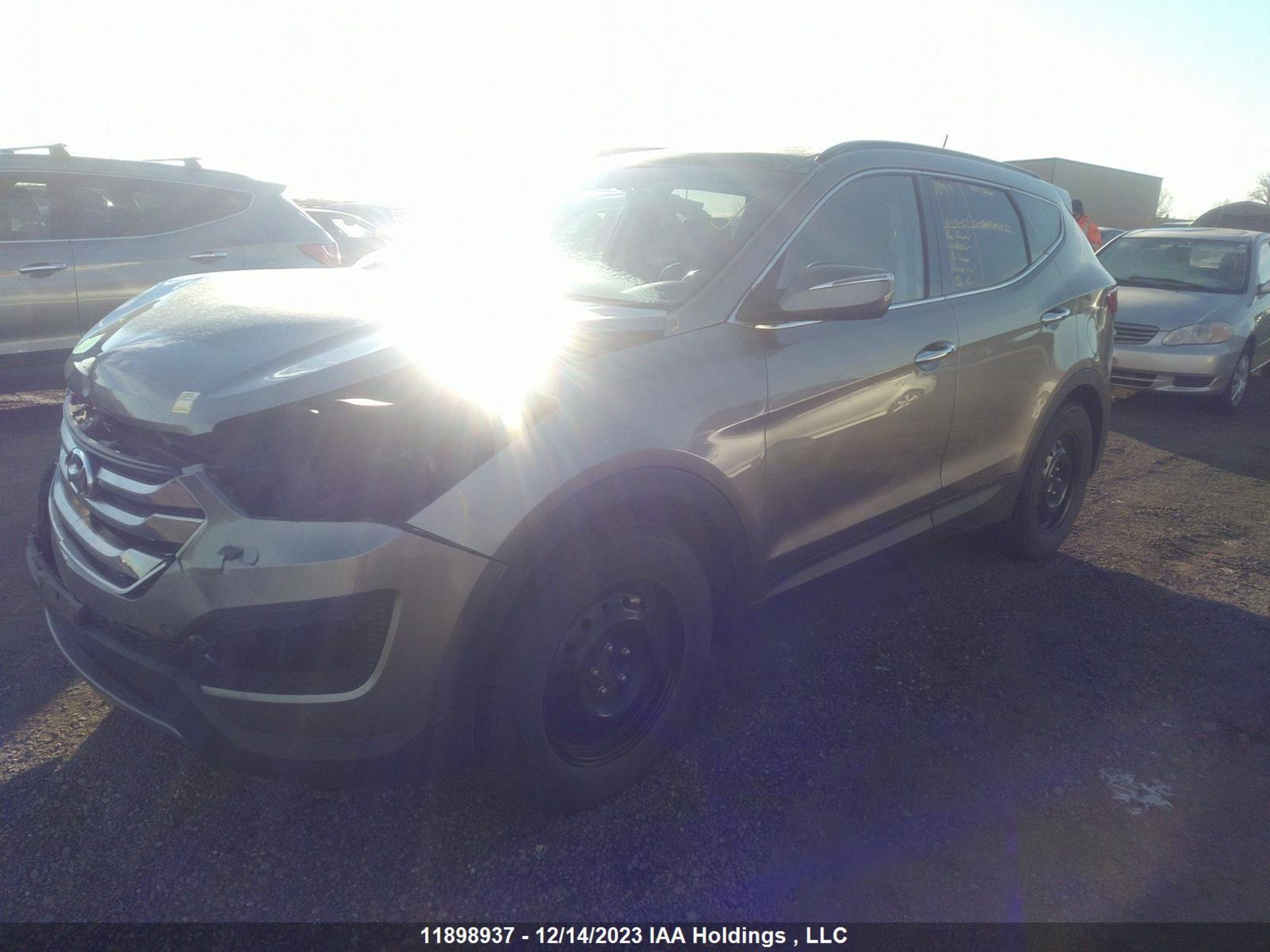 Photo 1 VIN: 5XYZUDLB3FG277597 - HYUNDAI SANTA FE 