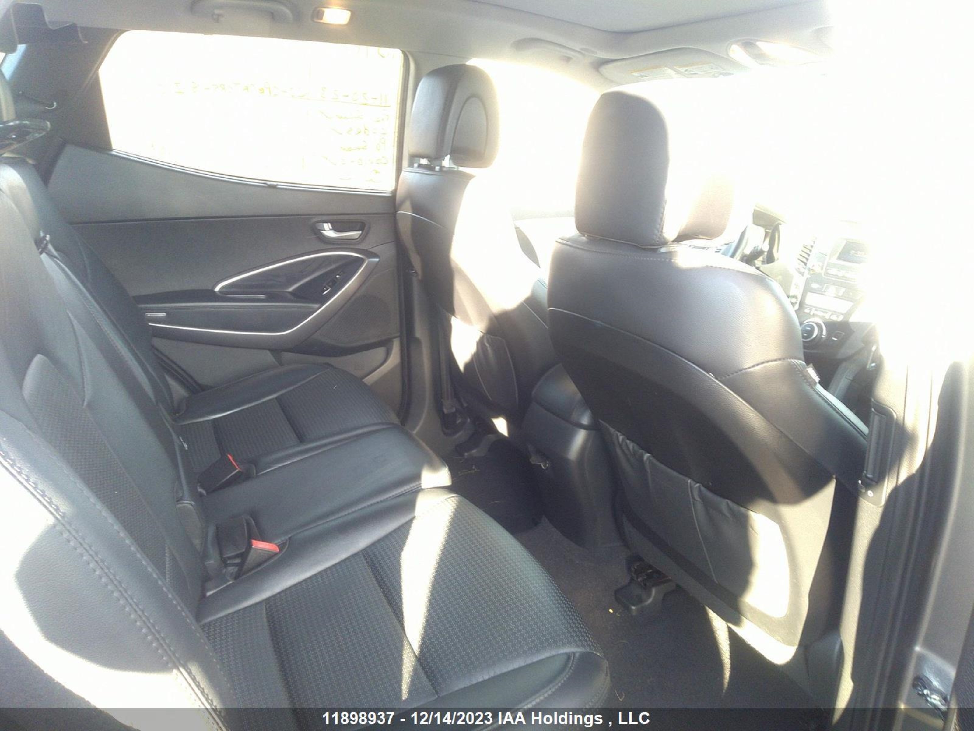 Photo 7 VIN: 5XYZUDLB3FG277597 - HYUNDAI SANTA FE 