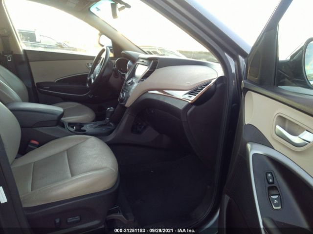 Photo 4 VIN: 5XYZUDLB3GG373764 - HYUNDAI SANTA FE SPORT 