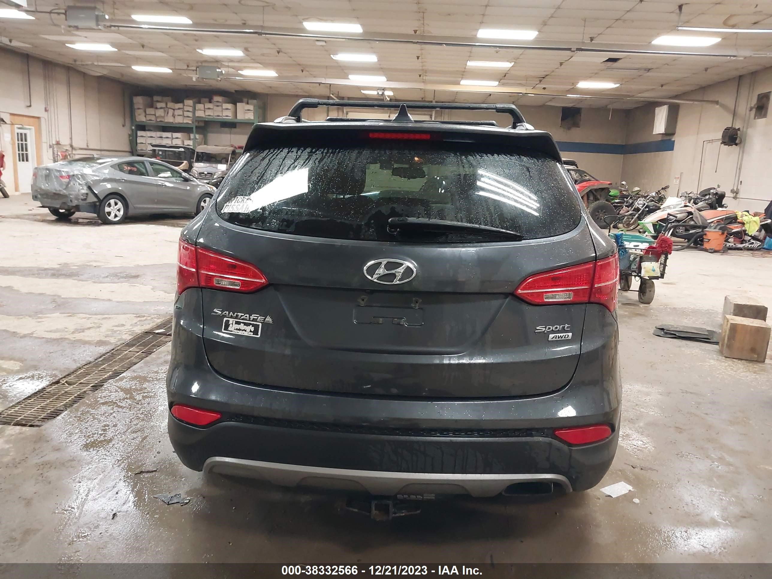 Photo 16 VIN: 5XYZUDLB4GG377242 - HYUNDAI SANTA FE 