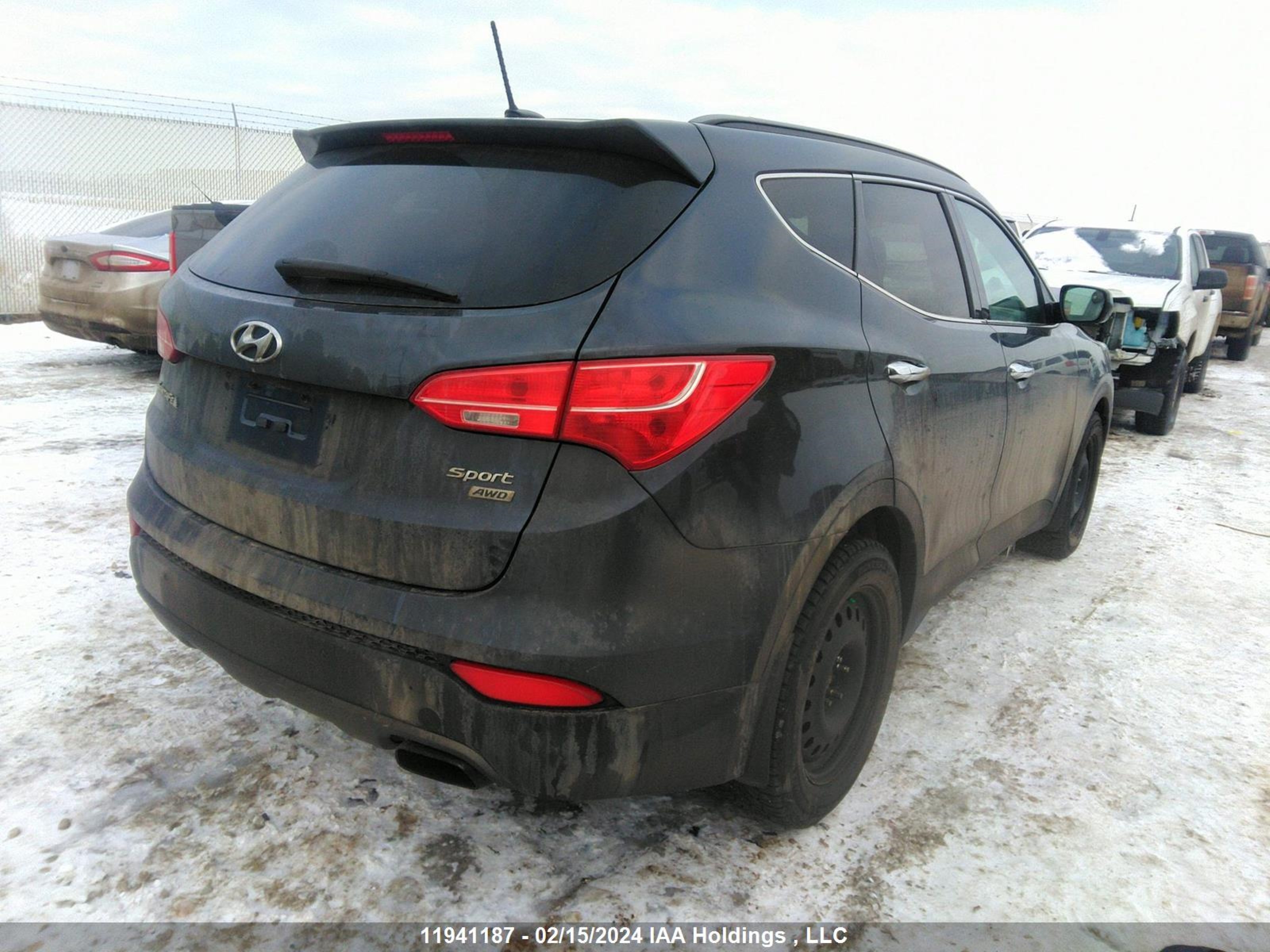 Photo 3 VIN: 5XYZUDLB6FG244352 - HYUNDAI SANTA FE 