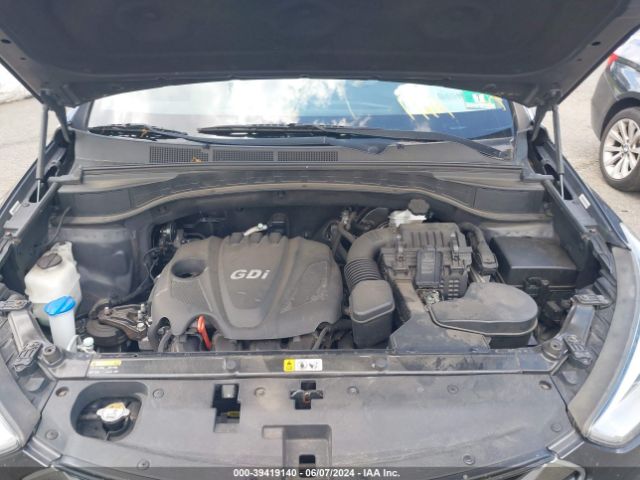 Photo 9 VIN: 5XYZUDLB6FG257974 - HYUNDAI SANTA FE 