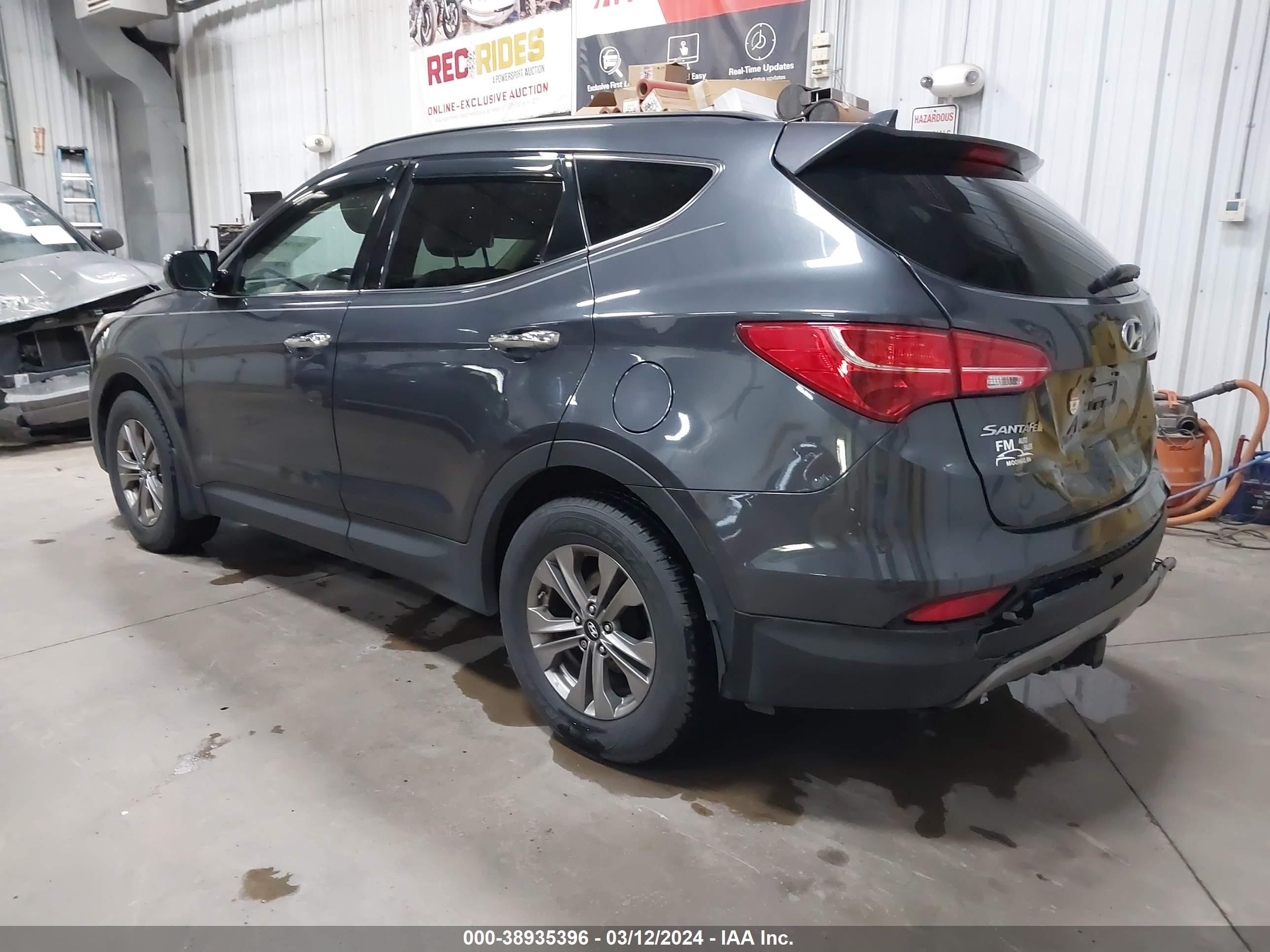 Photo 2 VIN: 5XYZUDLB6FG275973 - HYUNDAI SANTA FE 