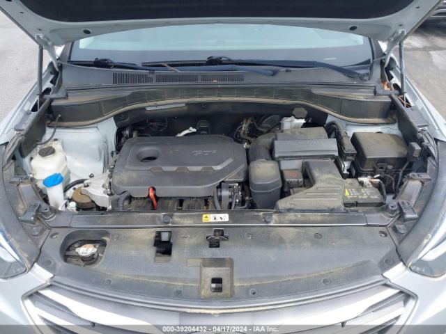 Photo 9 VIN: 5XYZUDLB6JG503897 - HYUNDAI SANTA FE SPORT 