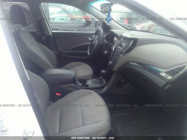 Photo 4 VIN: 5XYZUDLB7GG339066 - HYUNDAI SANTA FE SPORT 