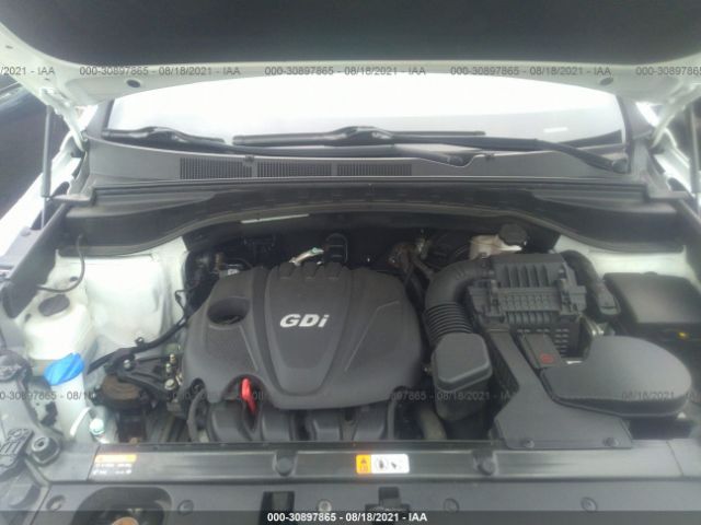 Photo 9 VIN: 5XYZUDLB7GG339066 - HYUNDAI SANTA FE SPORT 