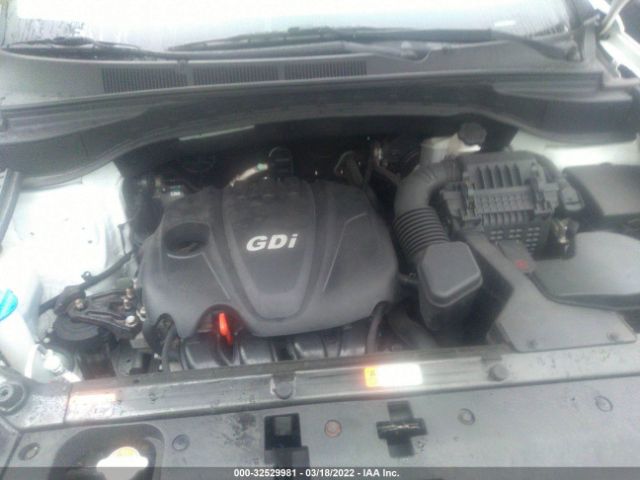 Photo 9 VIN: 5XYZUDLB8EG142209 - HYUNDAI SANTA FE SPORT 