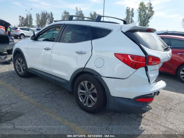 Photo 2 VIN: 5XYZUDLB8GG327461 - HYUNDAI SANTA FE SPORT 