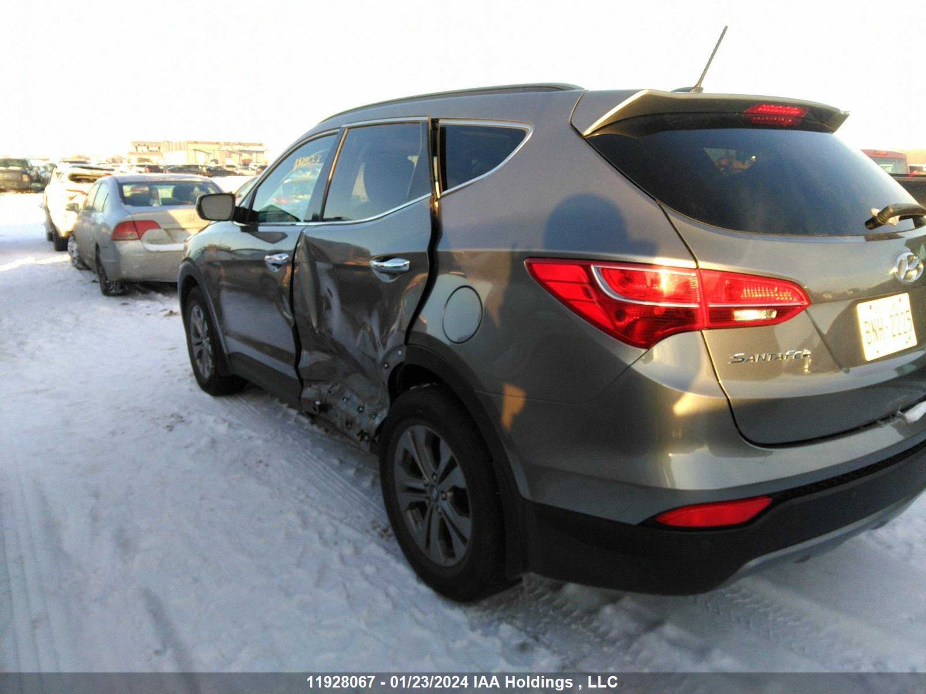 Photo 2 VIN: 5XYZUDLB8GG338220 - HYUNDAI SANTA FE 