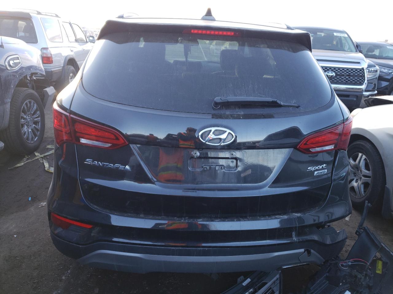 Photo 5 VIN: 5XYZUDLB8HG388133 - HYUNDAI SANTA FE 