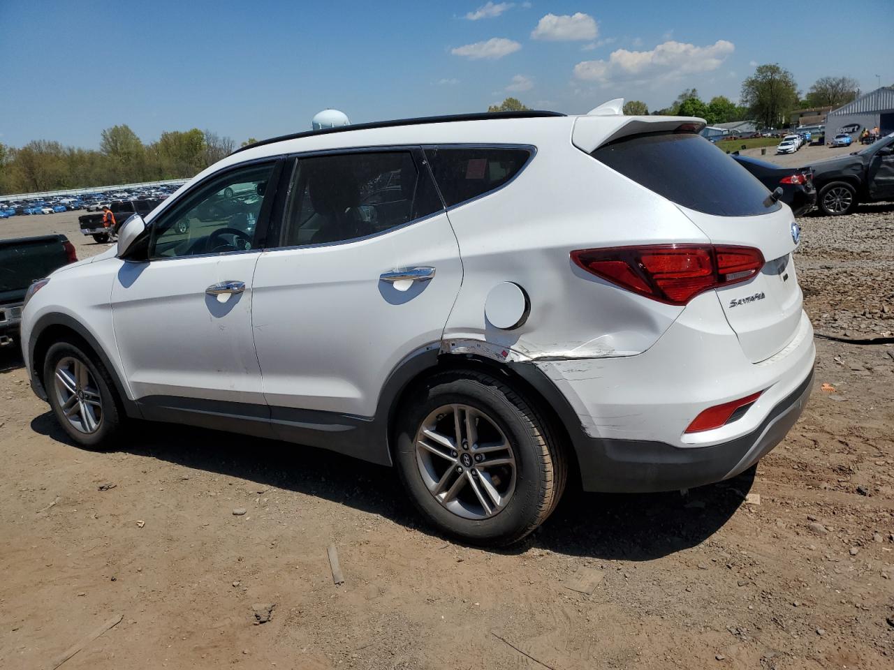 Photo 1 VIN: 5XYZUDLB8HG388469 - HYUNDAI SANTA FE 