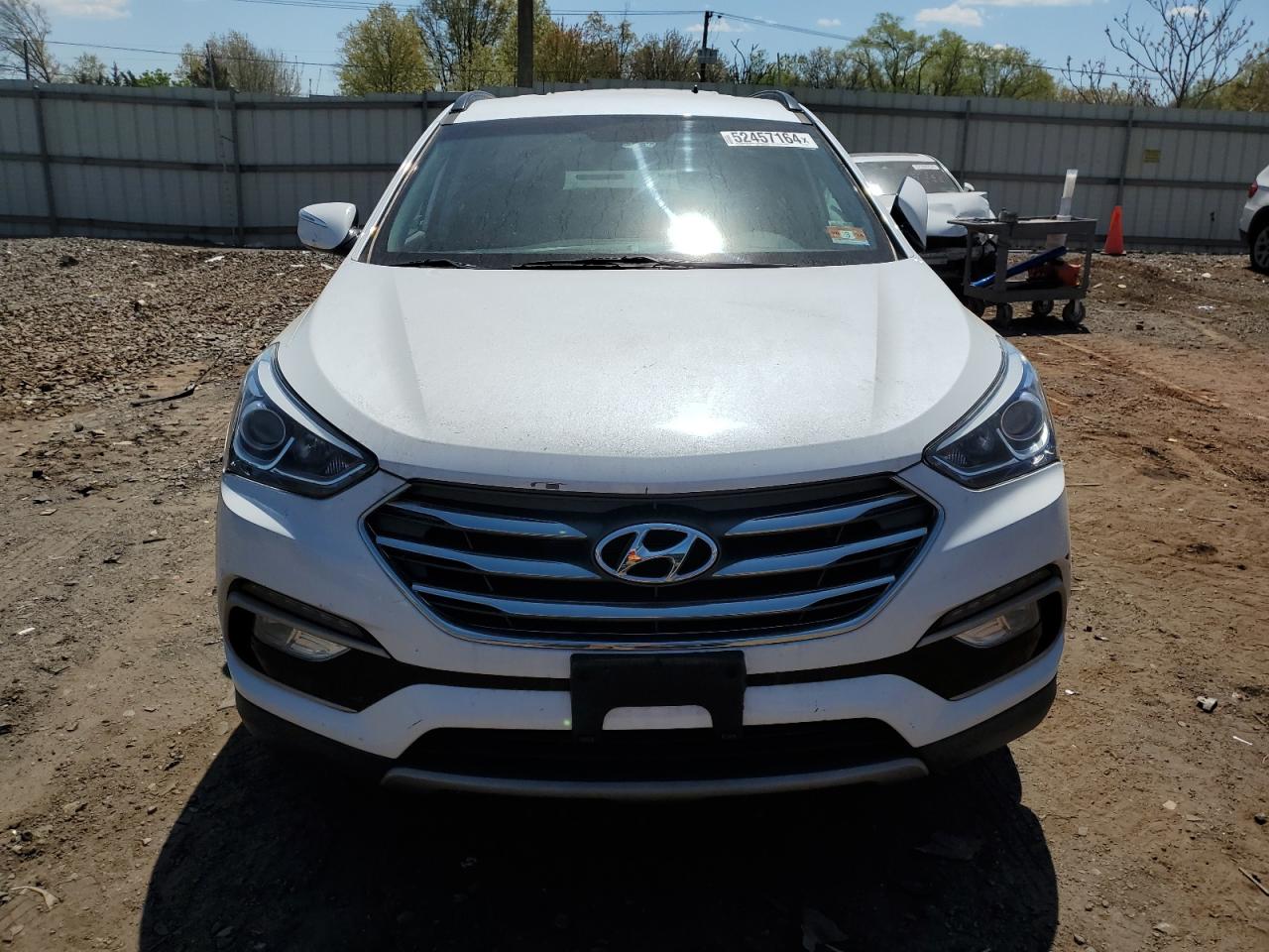 Photo 4 VIN: 5XYZUDLB8HG388469 - HYUNDAI SANTA FE 