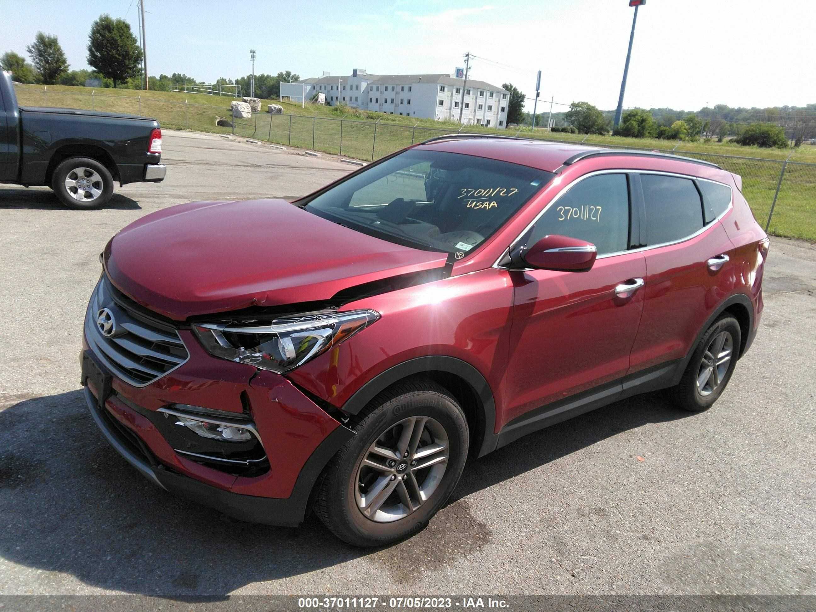 Photo 1 VIN: 5XYZUDLB8HG396331 - HYUNDAI SANTA FE 