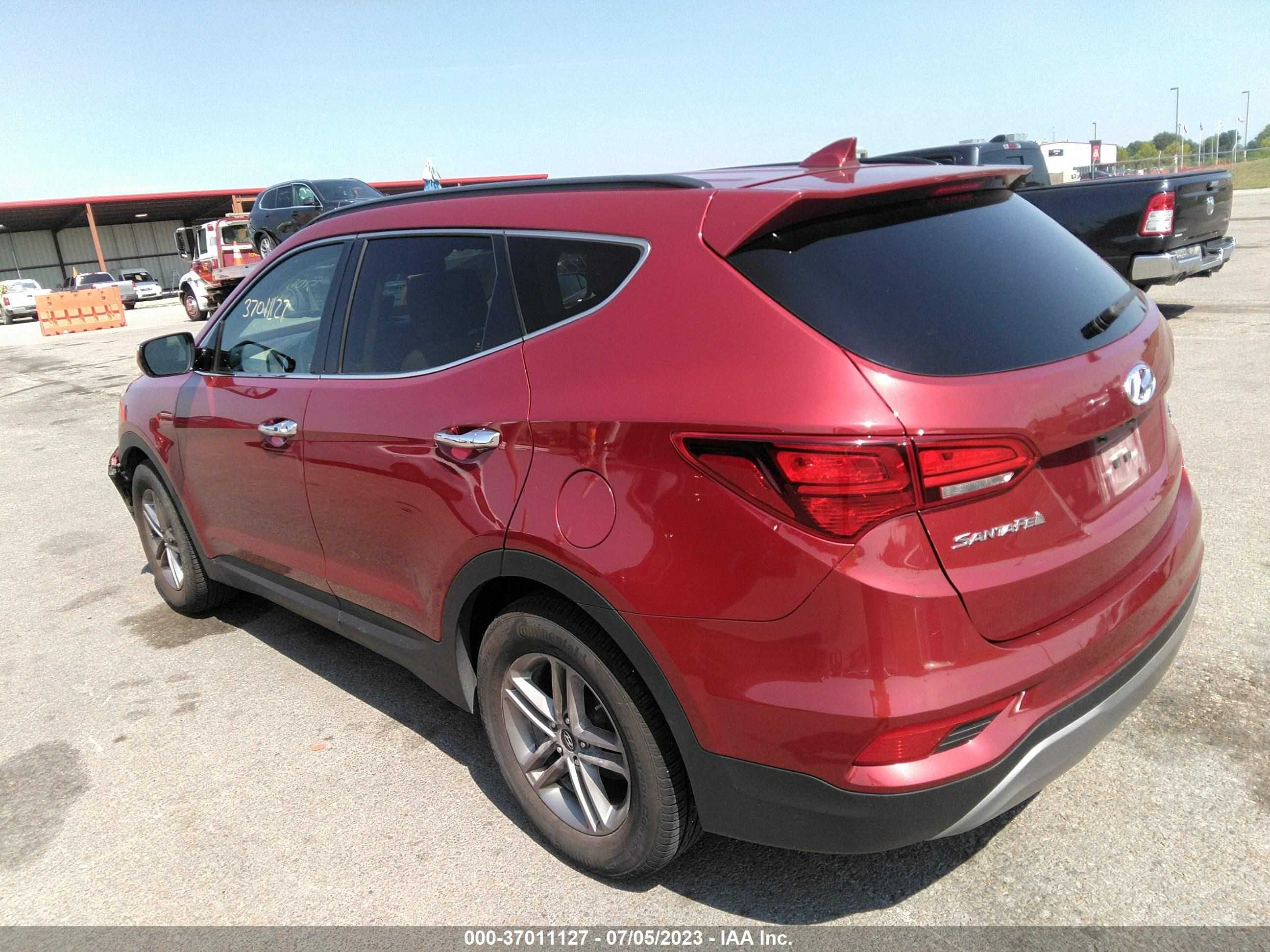 Photo 2 VIN: 5XYZUDLB8HG396331 - HYUNDAI SANTA FE 