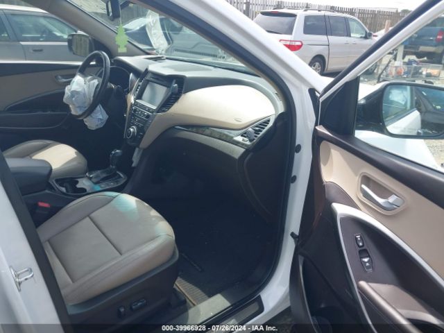 Photo 4 VIN: 5XYZUDLB8HG457676 - HYUNDAI SANTA FE 