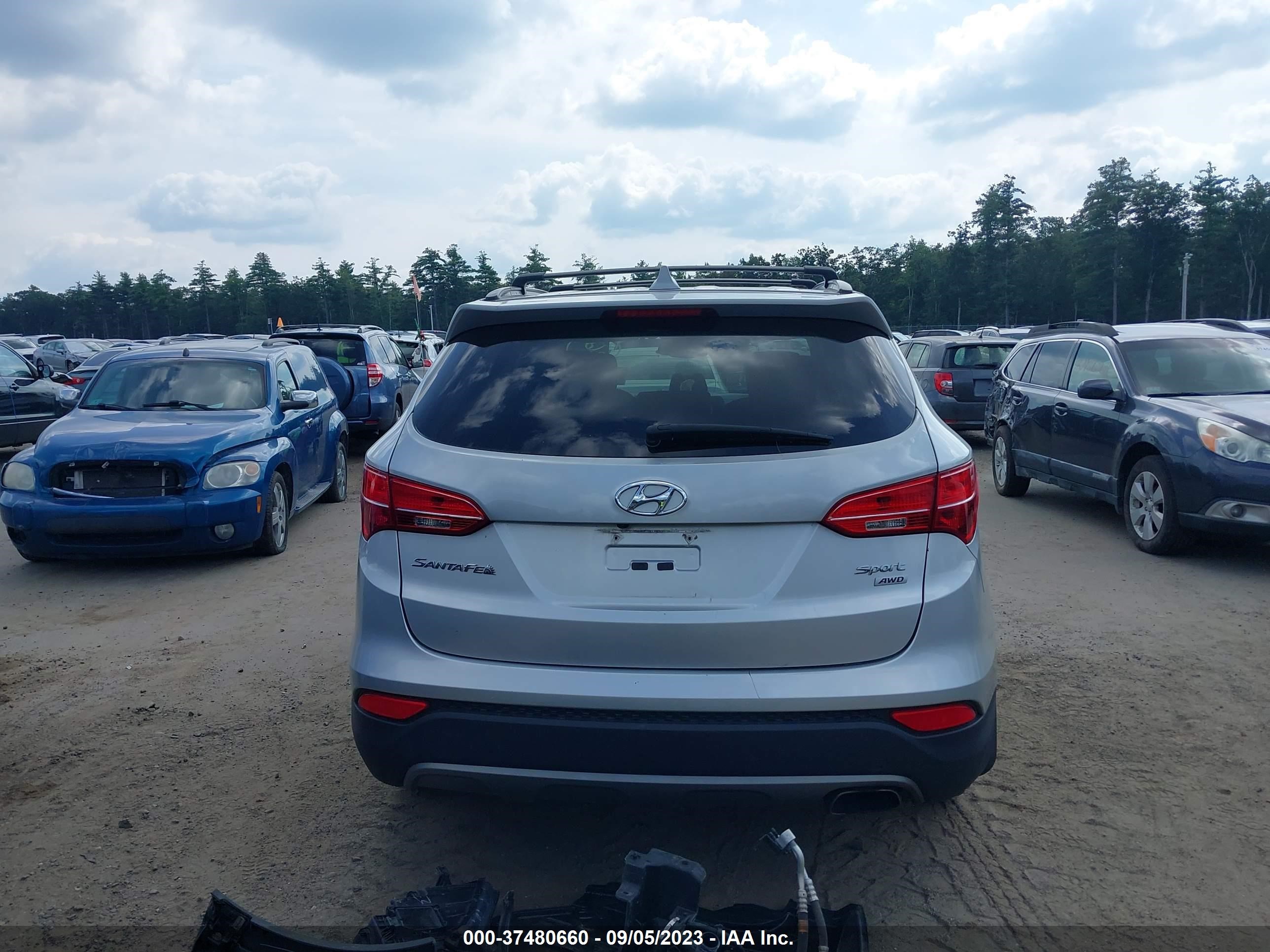 Photo 16 VIN: 5XYZUDLBXGG330409 - HYUNDAI SANTA FE 