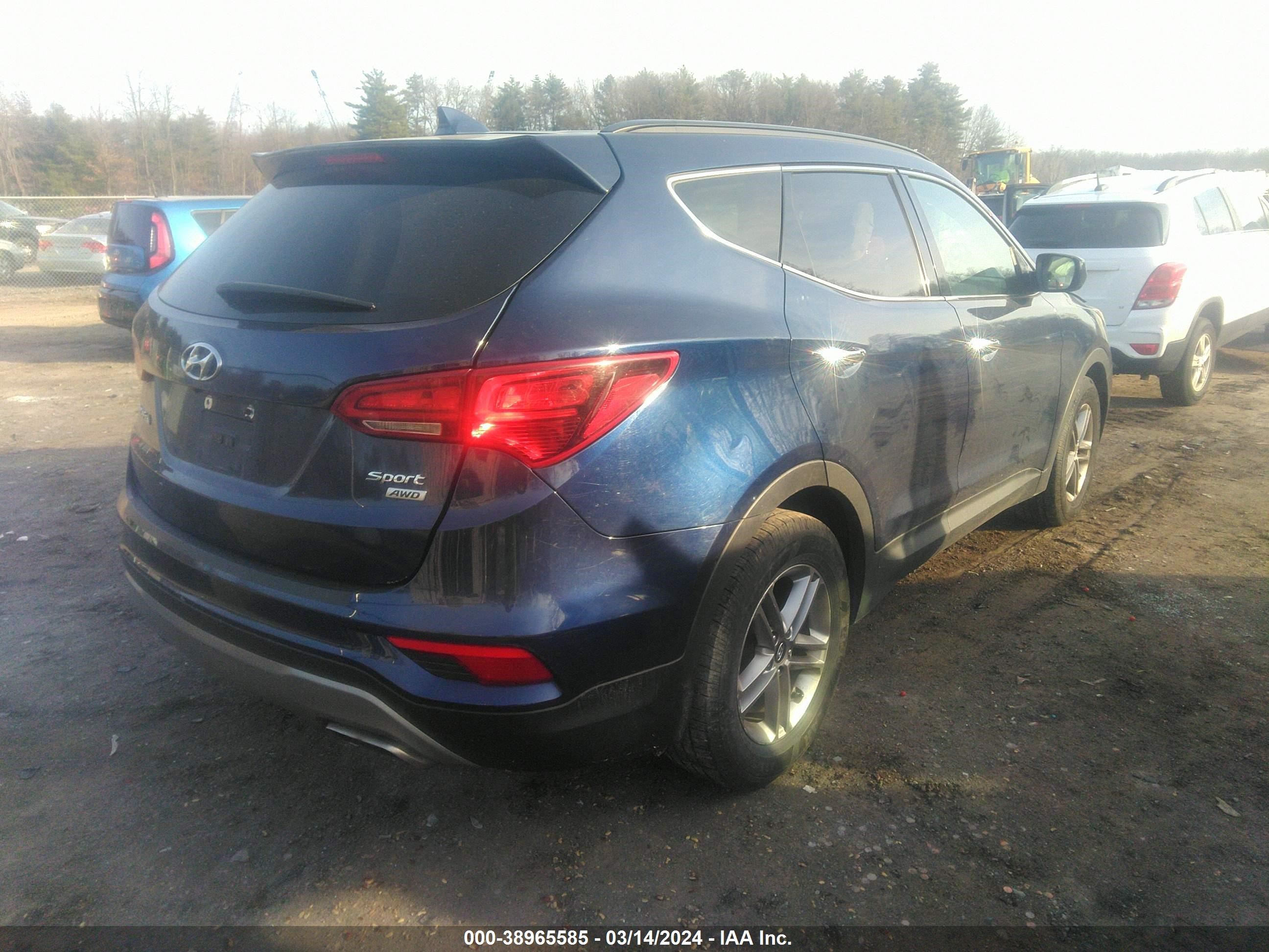 Photo 2 VIN: 5XYZUDLBXHG473278 - HYUNDAI SANTA FE 