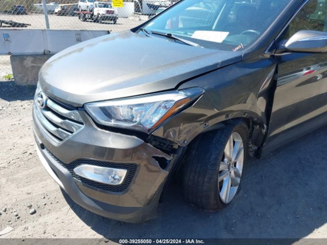 Photo 5 VIN: 5XYZWDLA2DG105558 - HYUNDAI SANTA FE 