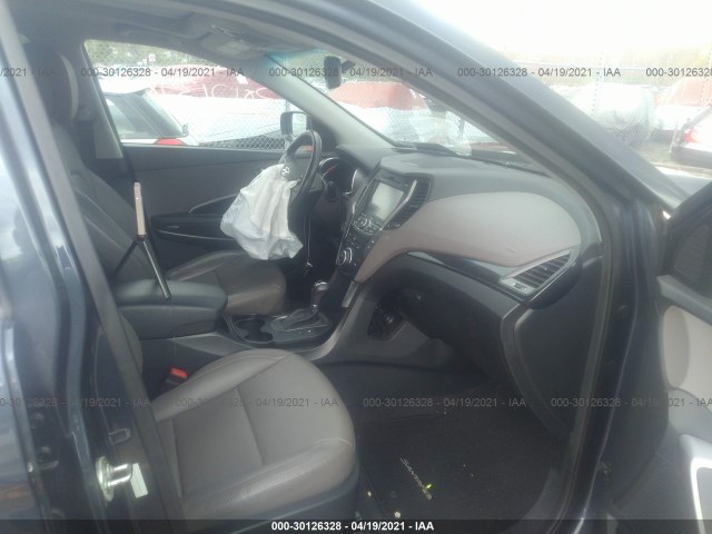 Photo 4 VIN: 5XYZWDLA2GG358755 - HYUNDAI SANTA FE SPORT 