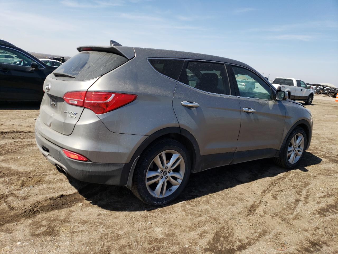 Photo 2 VIN: 5XYZWDLA4DG063667 - HYUNDAI SANTA FE 