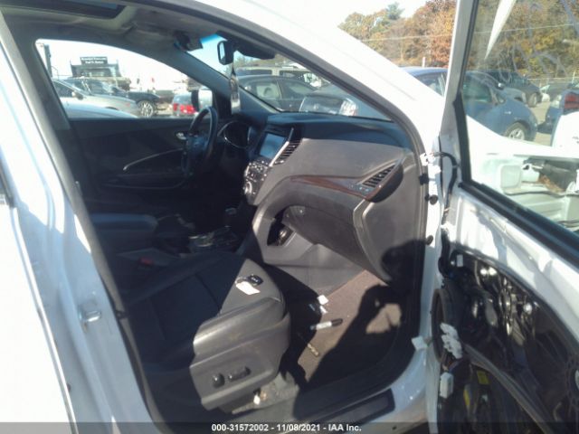 Photo 4 VIN: 5XYZWDLA5HG499367 - HYUNDAI SANTA FE SPORT 