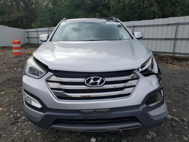 Photo 4 VIN: 5XYZWDLA7GG319692 - HYUNDAI SANTA FE S 