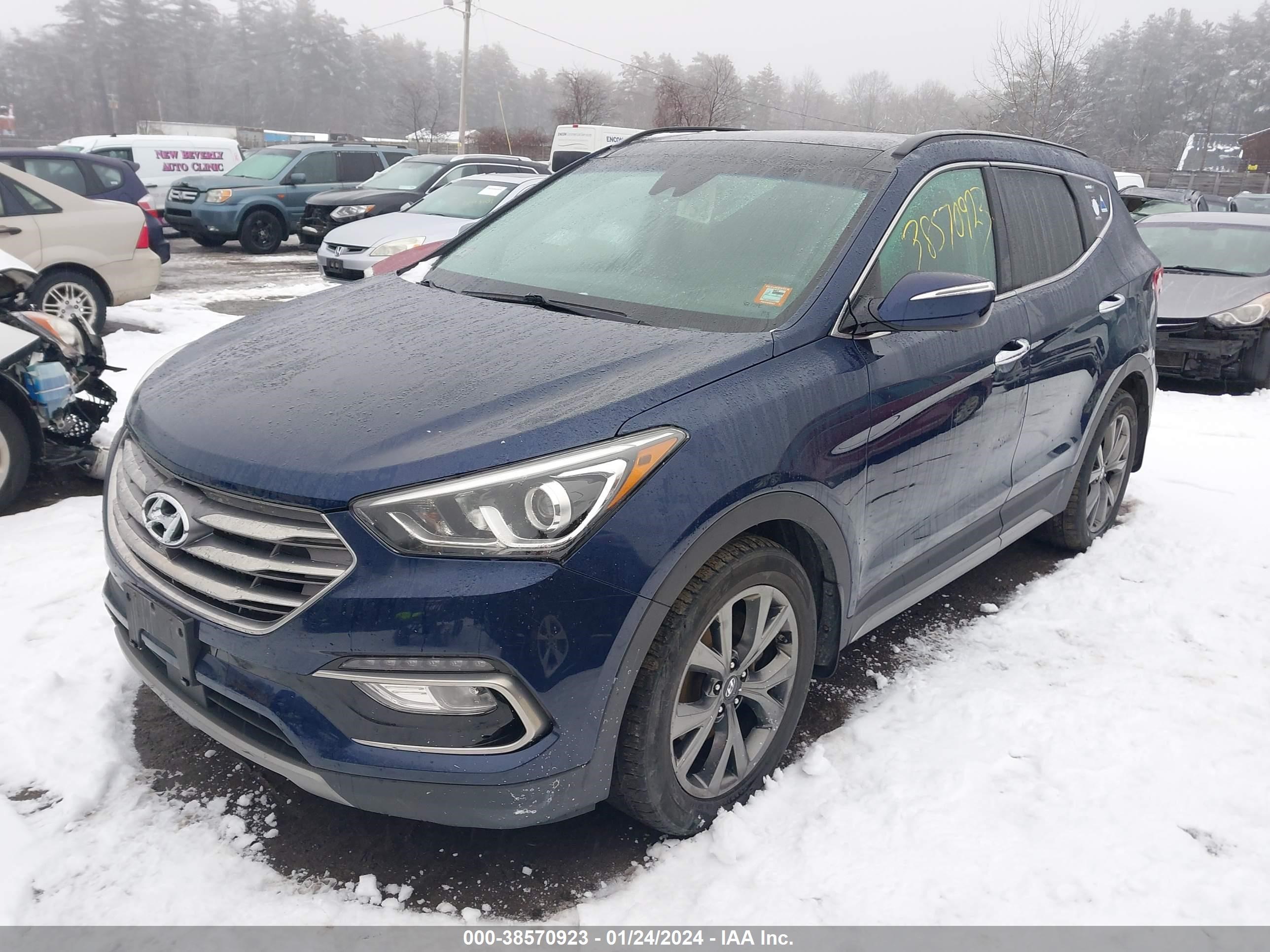 Photo 1 VIN: 5XYZWDLA7JG537557 - HYUNDAI SANTA FE 