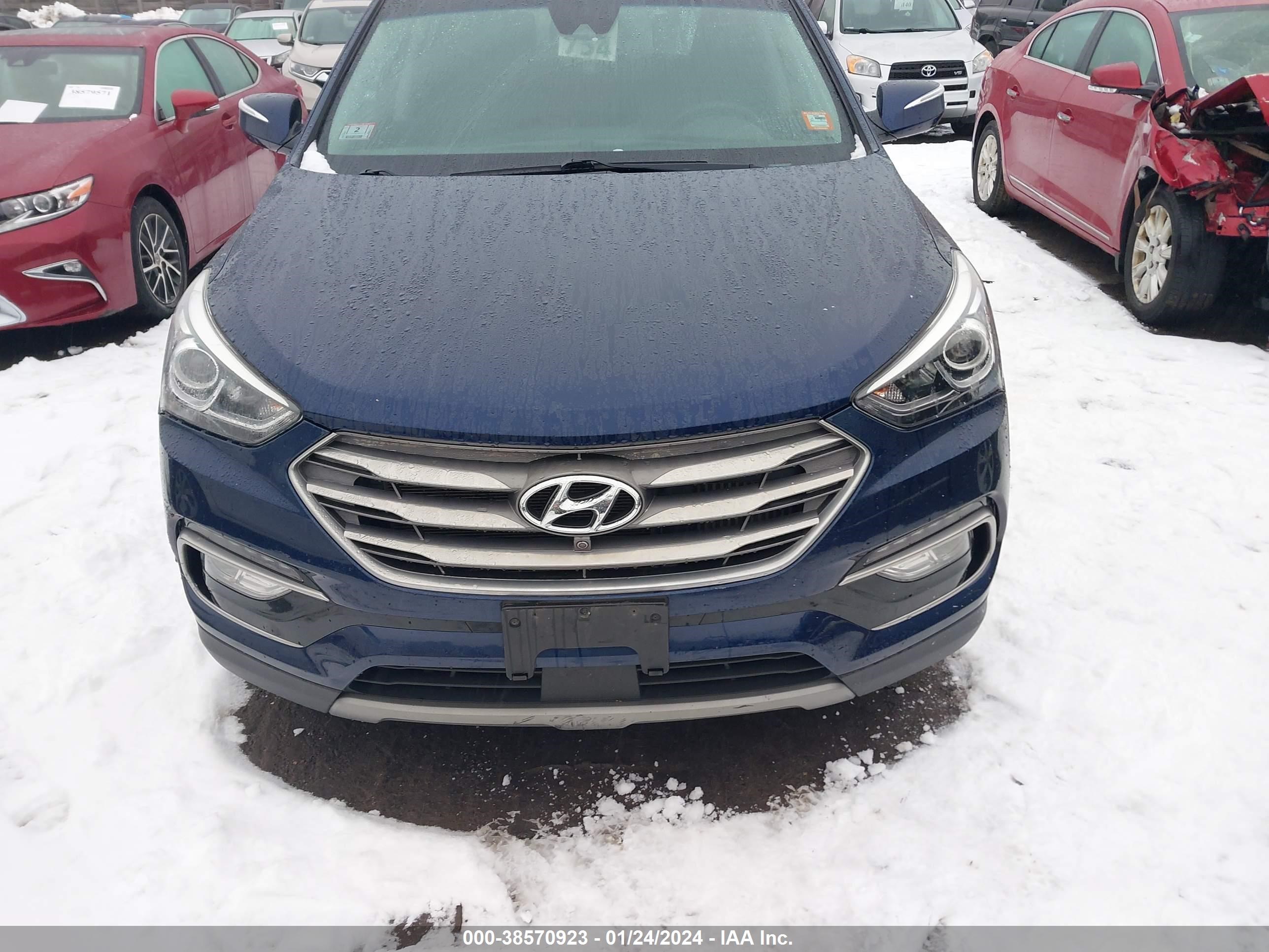 Photo 5 VIN: 5XYZWDLA7JG537557 - HYUNDAI SANTA FE 