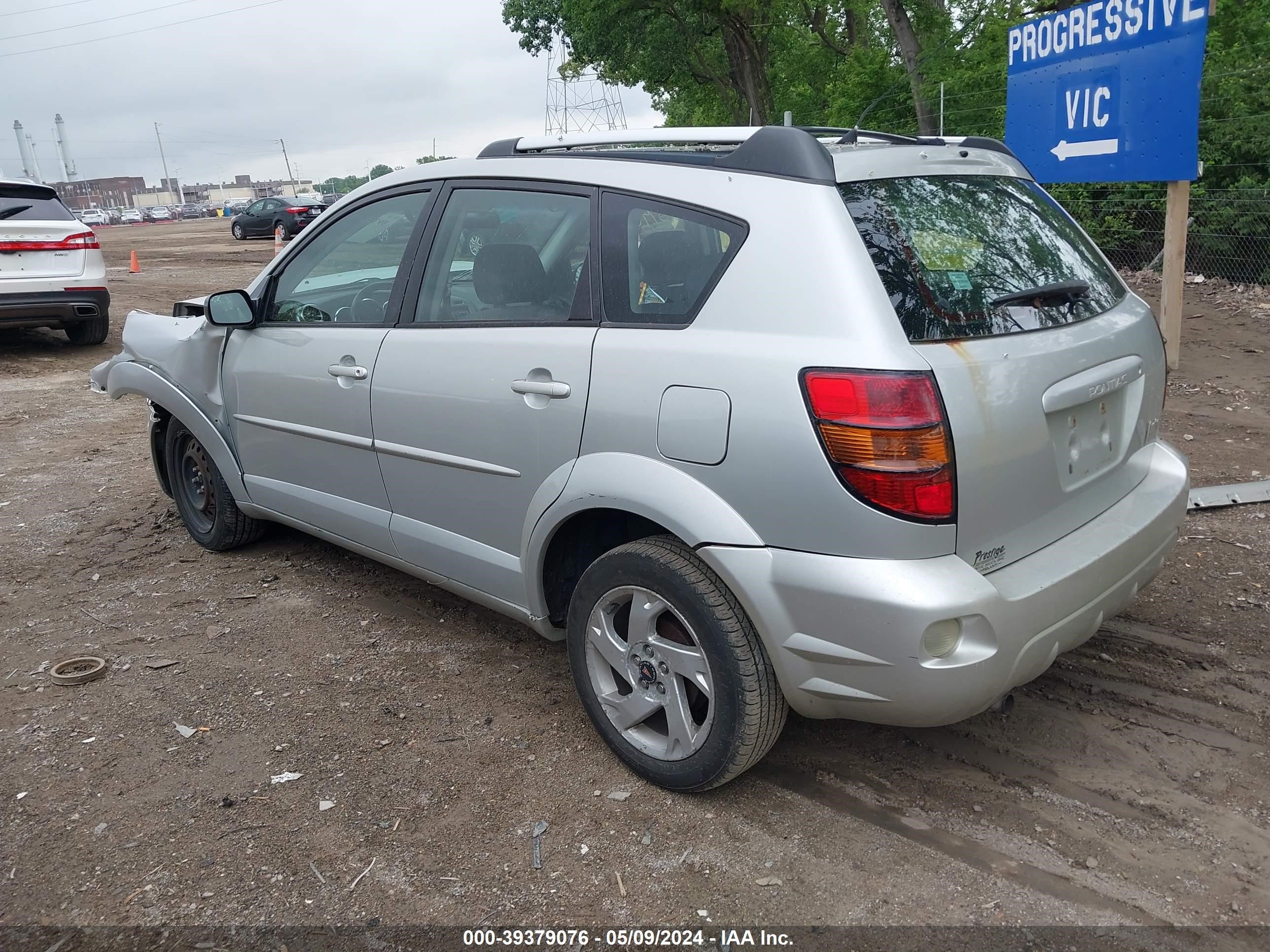 Photo 2 VIN: 5Y2SL62804Z453316 - PONTIAC VIBE 