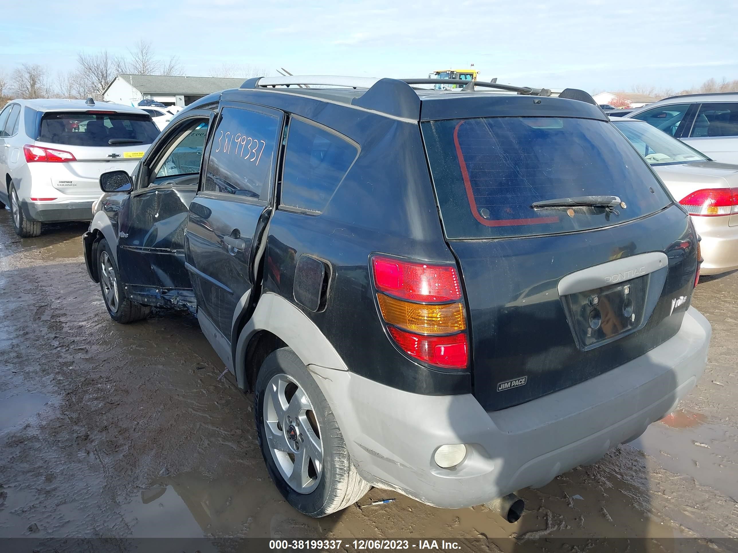 Photo 2 VIN: 5Y2SL62804Z459844 - PONTIAC VIBE 