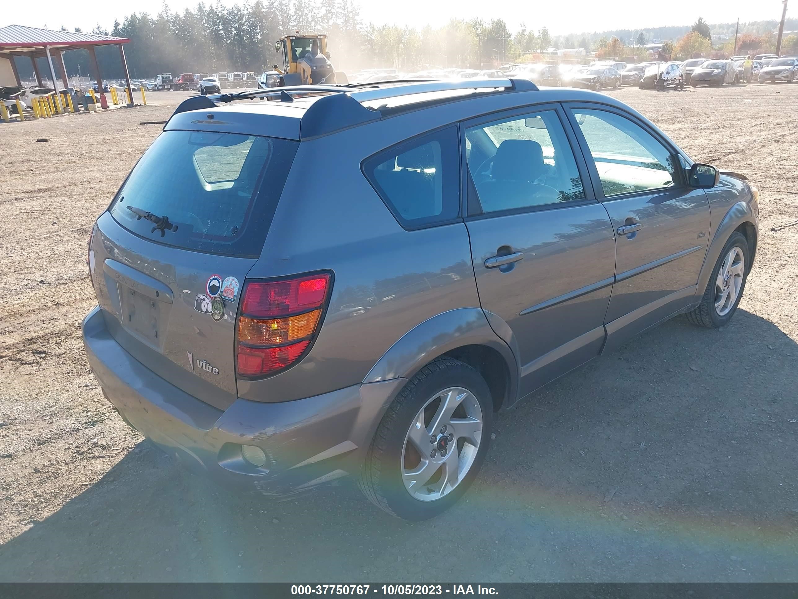 Photo 3 VIN: 5Y2SL62804Z463926 - PONTIAC VIBE 