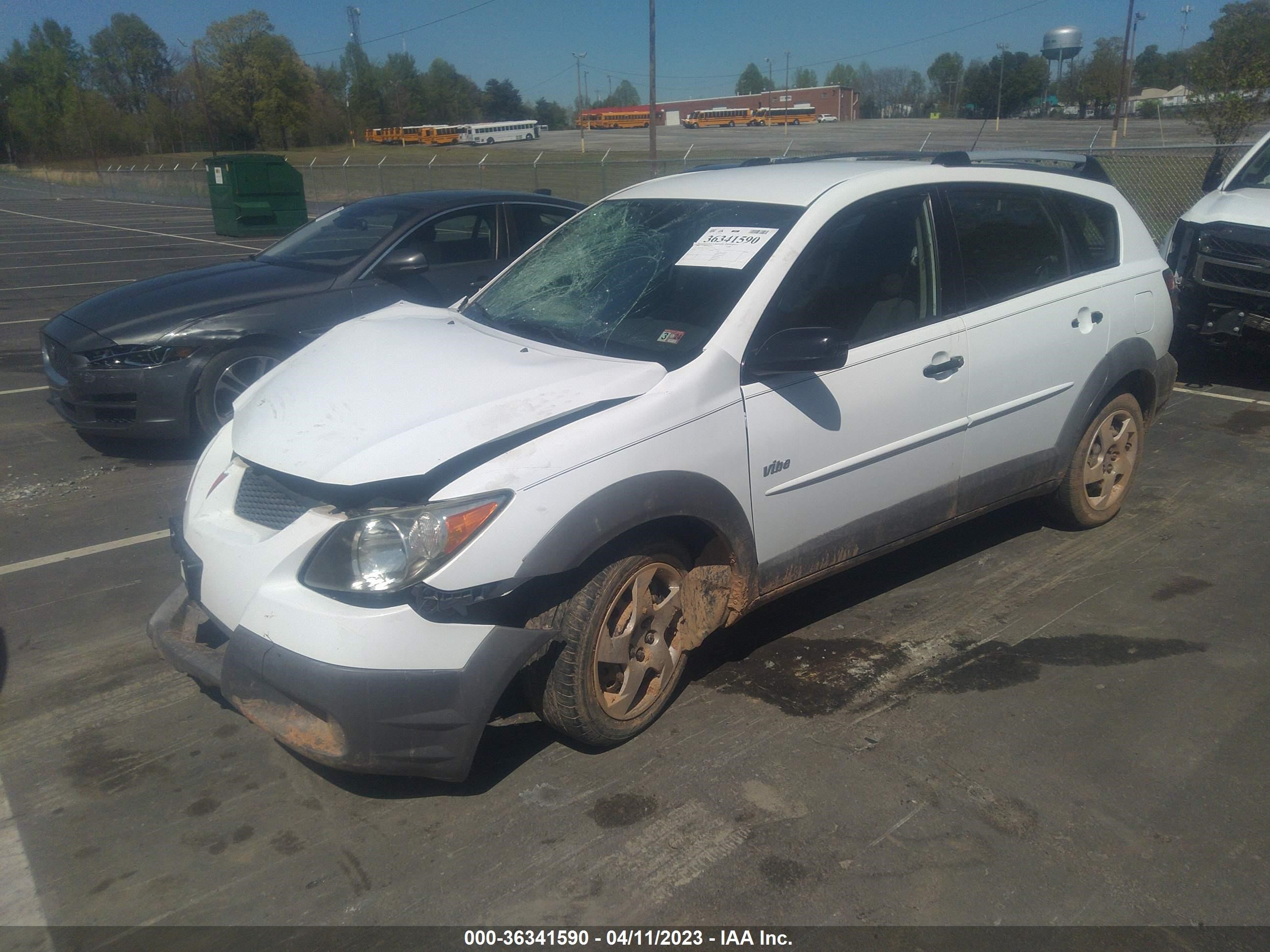 Photo 1 VIN: 5Y2SL62823Z463943 - PONTIAC VIBE 