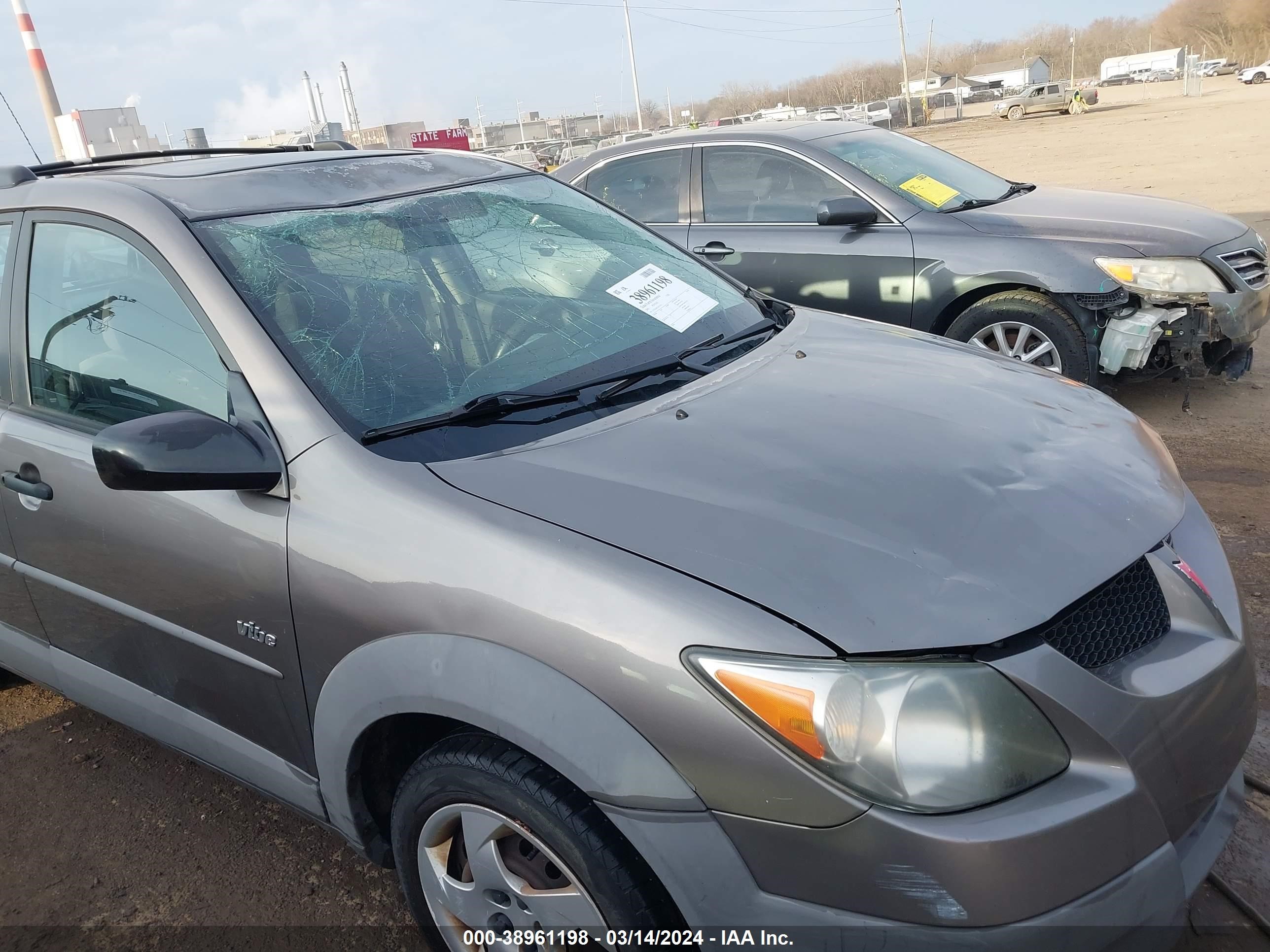 Photo 5 VIN: 5Y2SL62823Z471010 - PONTIAC VIBE 