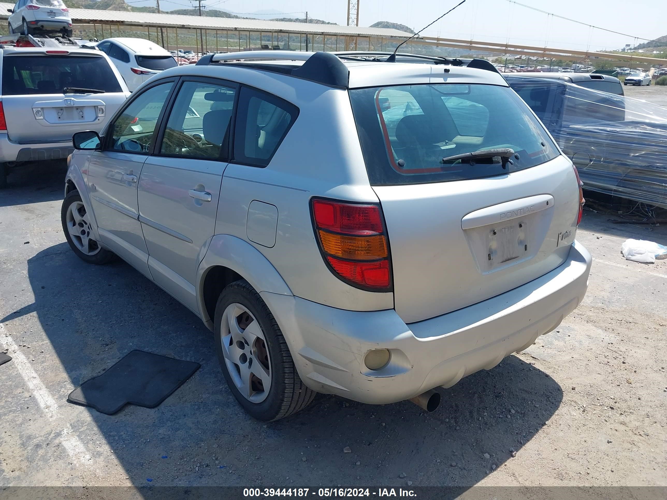 Photo 2 VIN: 5Y2SL62833Z481643 - PONTIAC VIBE 