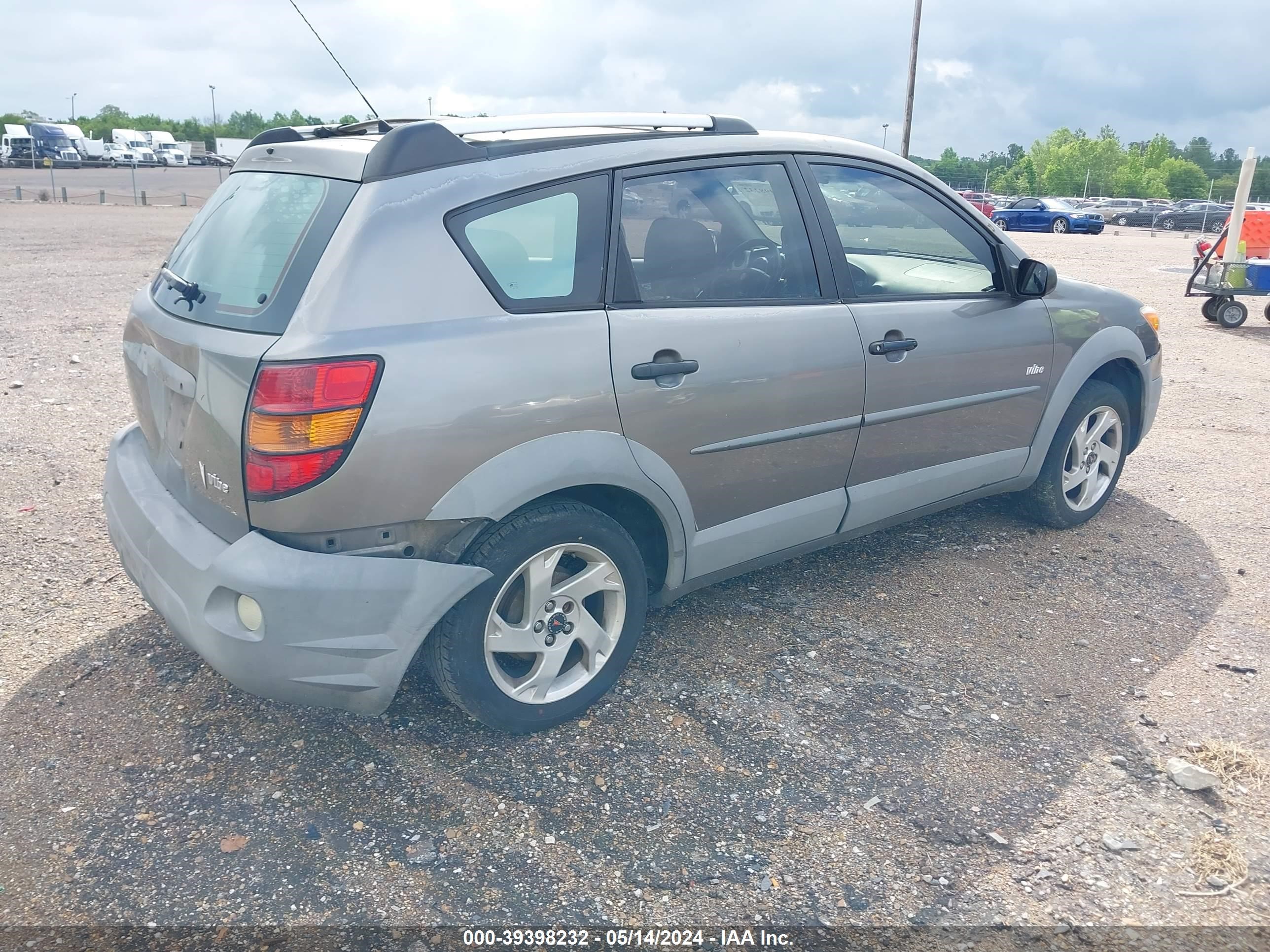 Photo 3 VIN: 5Y2SL62843Z478752 - PONTIAC VIBE 