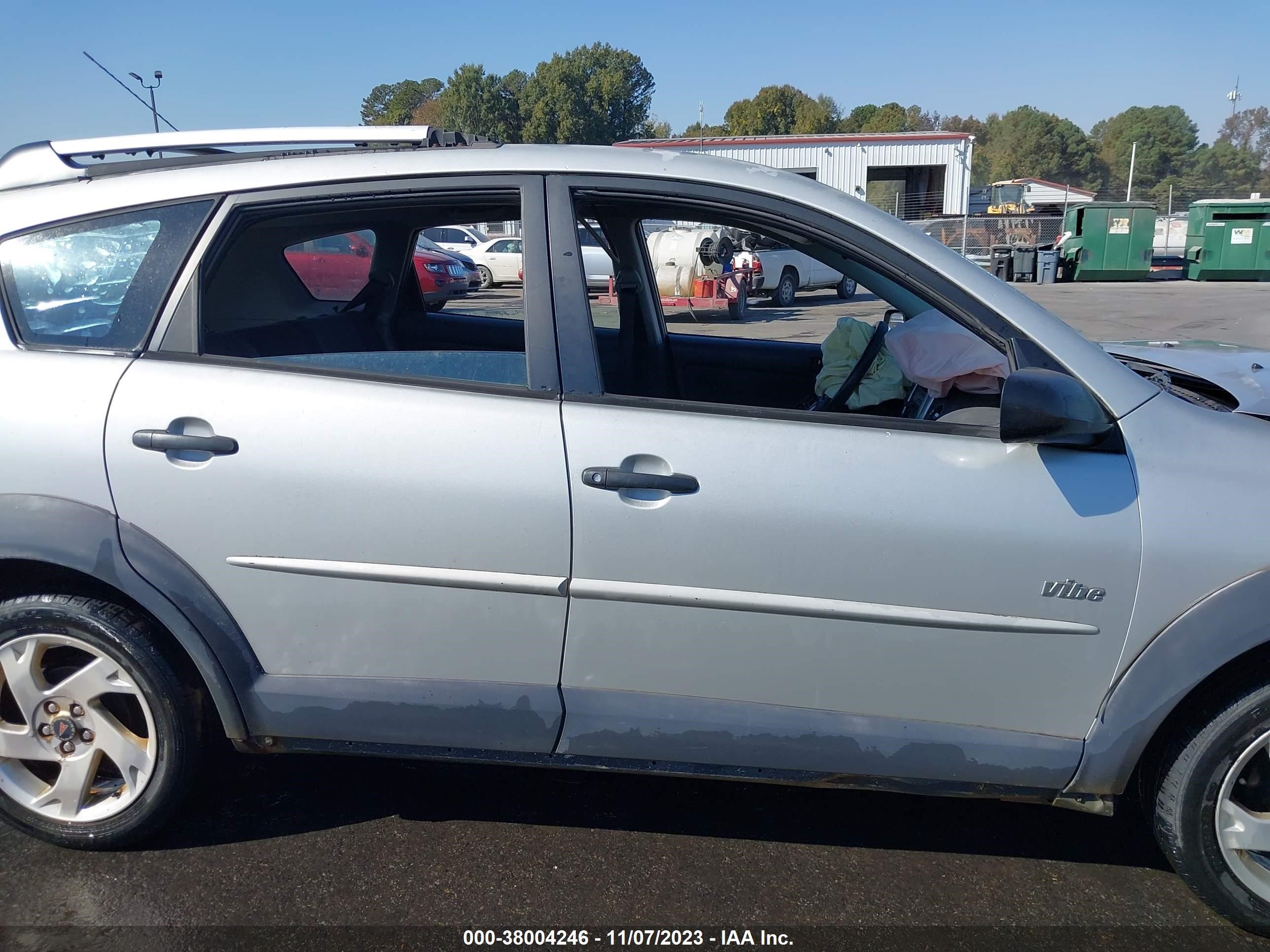 Photo 13 VIN: 5Y2SL62853Z446361 - PONTIAC VIBE 