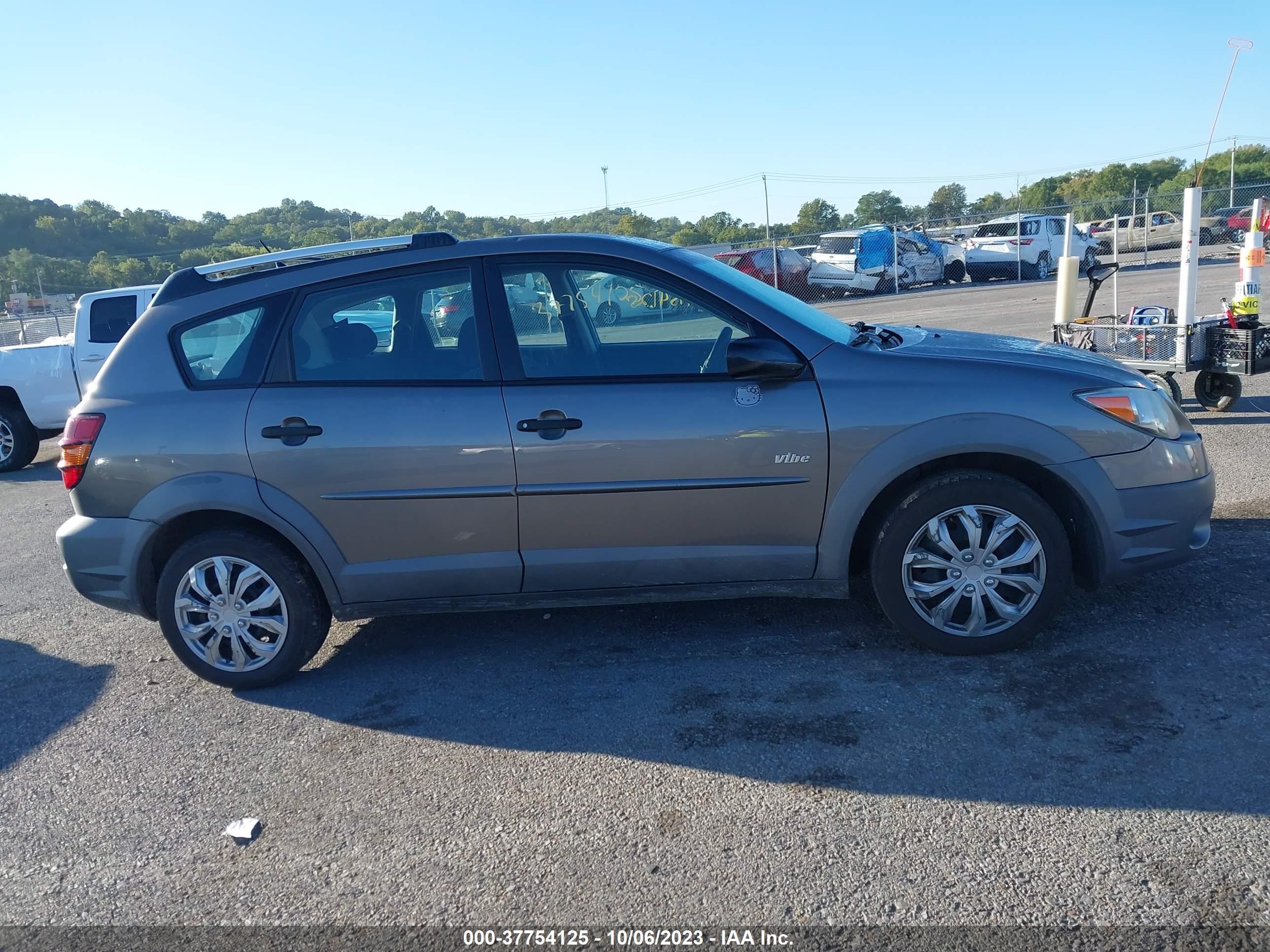 Photo 12 VIN: 5Y2SL62853Z466531 - PONTIAC VIBE 