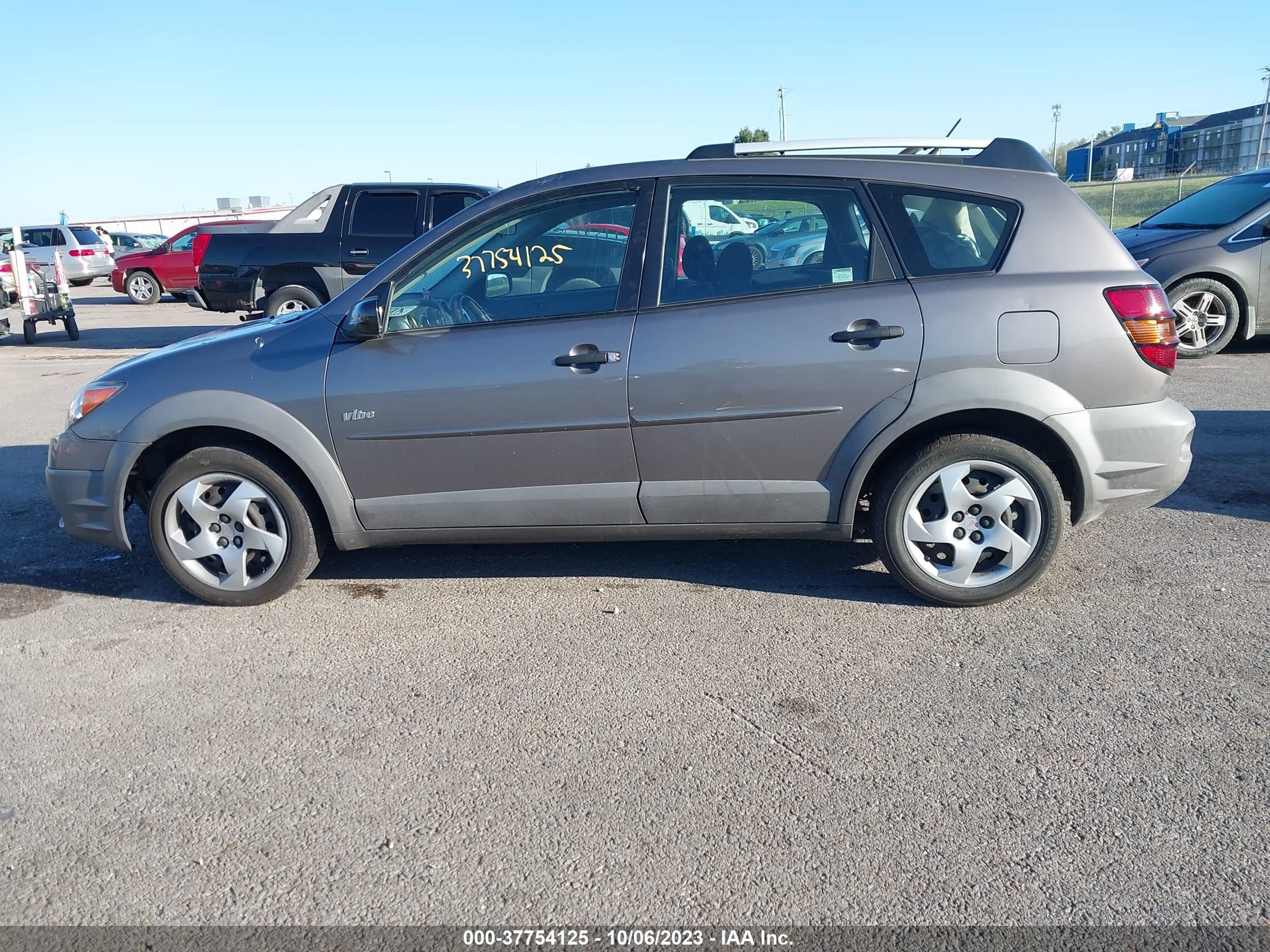 Photo 13 VIN: 5Y2SL62853Z466531 - PONTIAC VIBE 