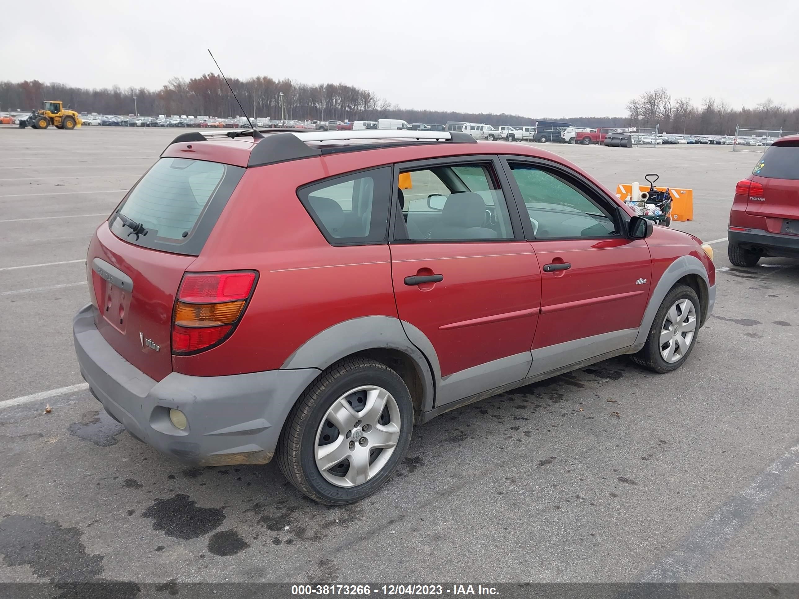 Photo 3 VIN: 5Y2SL62863Z439385 - PONTIAC VIBE 