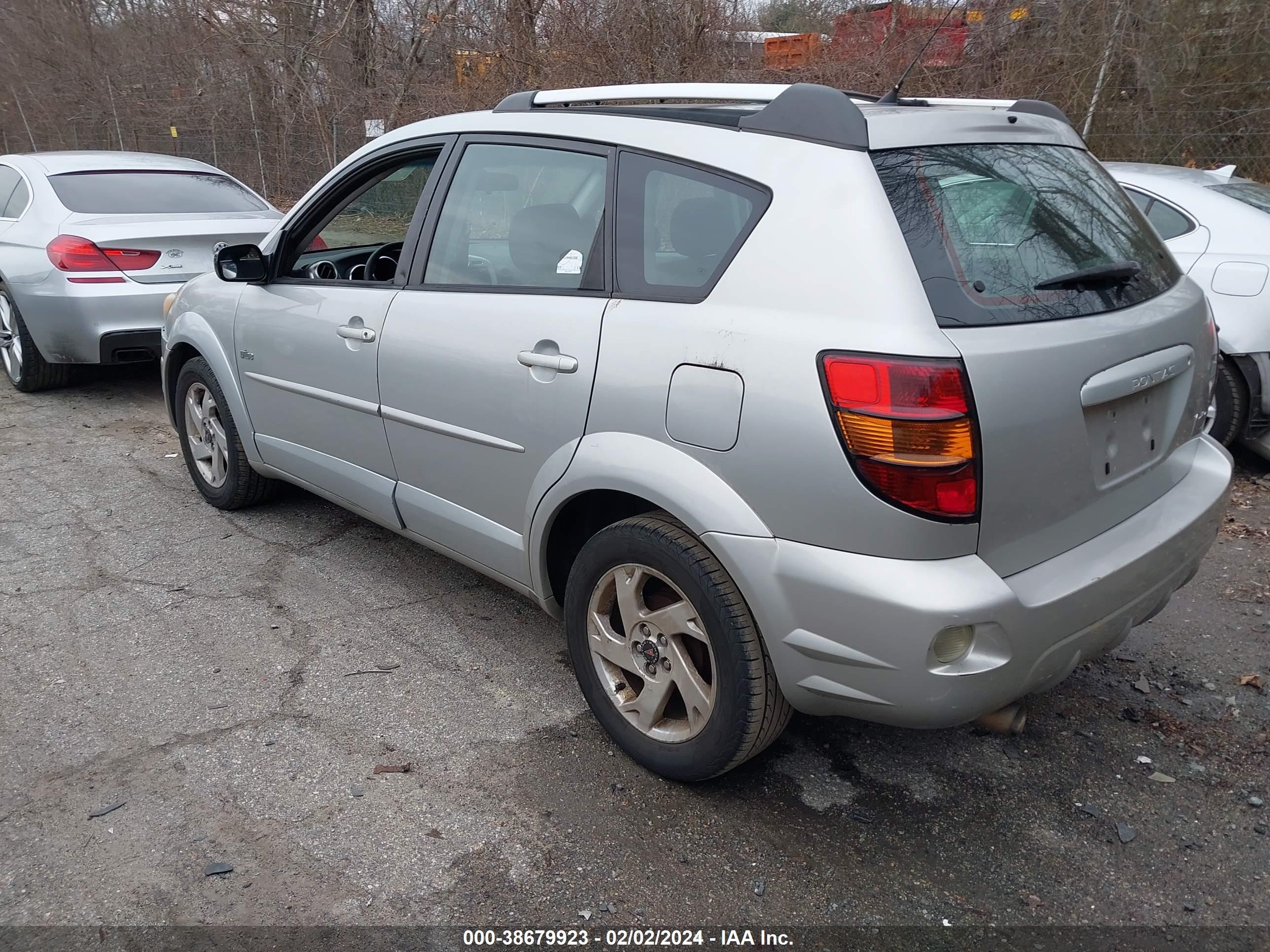 Photo 2 VIN: 5Y2SL62863Z451763 - PONTIAC VIBE 