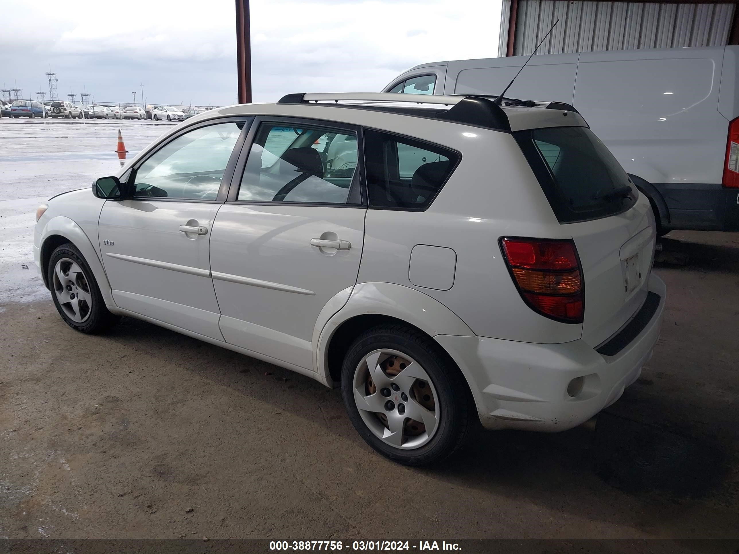 Photo 2 VIN: 5Y2SL62864Z438416 - PONTIAC VIBE 