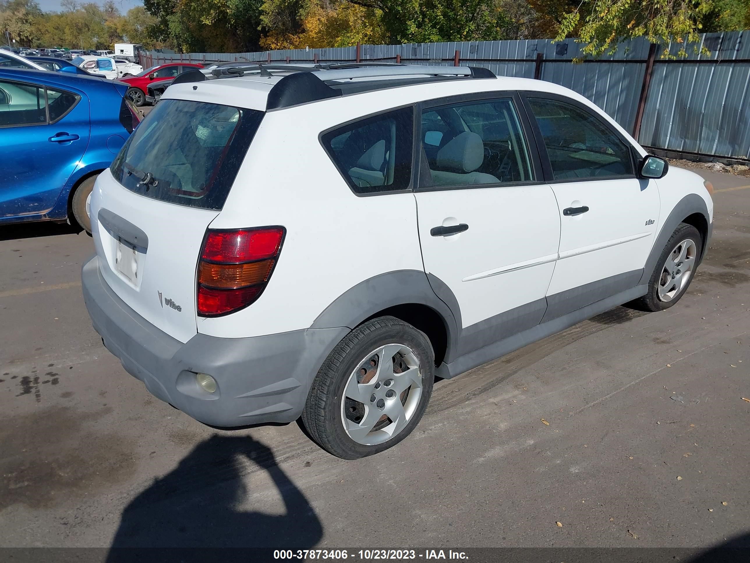 Photo 3 VIN: 5Y2SL62864Z456768 - PONTIAC VIBE 