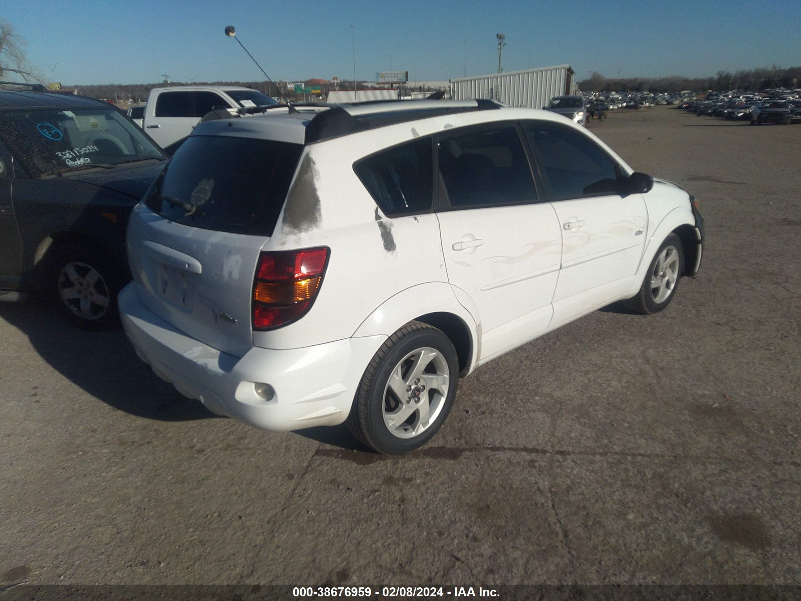 Photo 3 VIN: 5Y2SL62884Z403974 - PONTIAC VIBE 