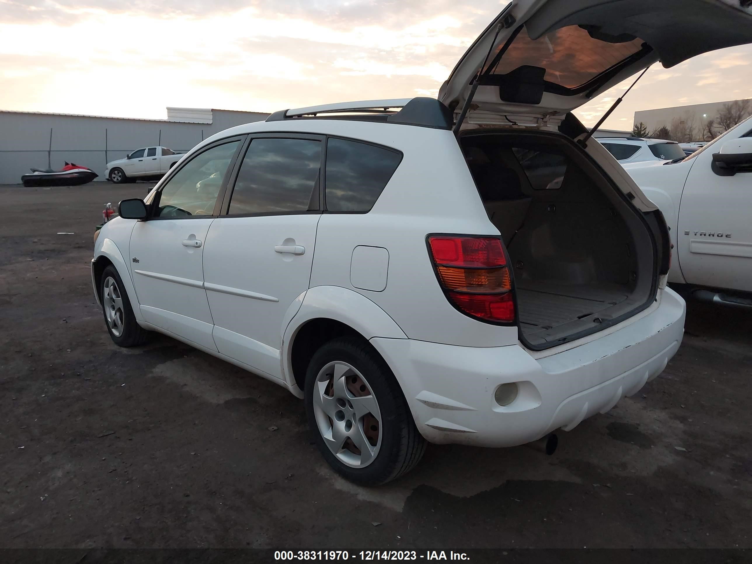 Photo 2 VIN: 5Y2SL62894Z441021 - PONTIAC VIBE 