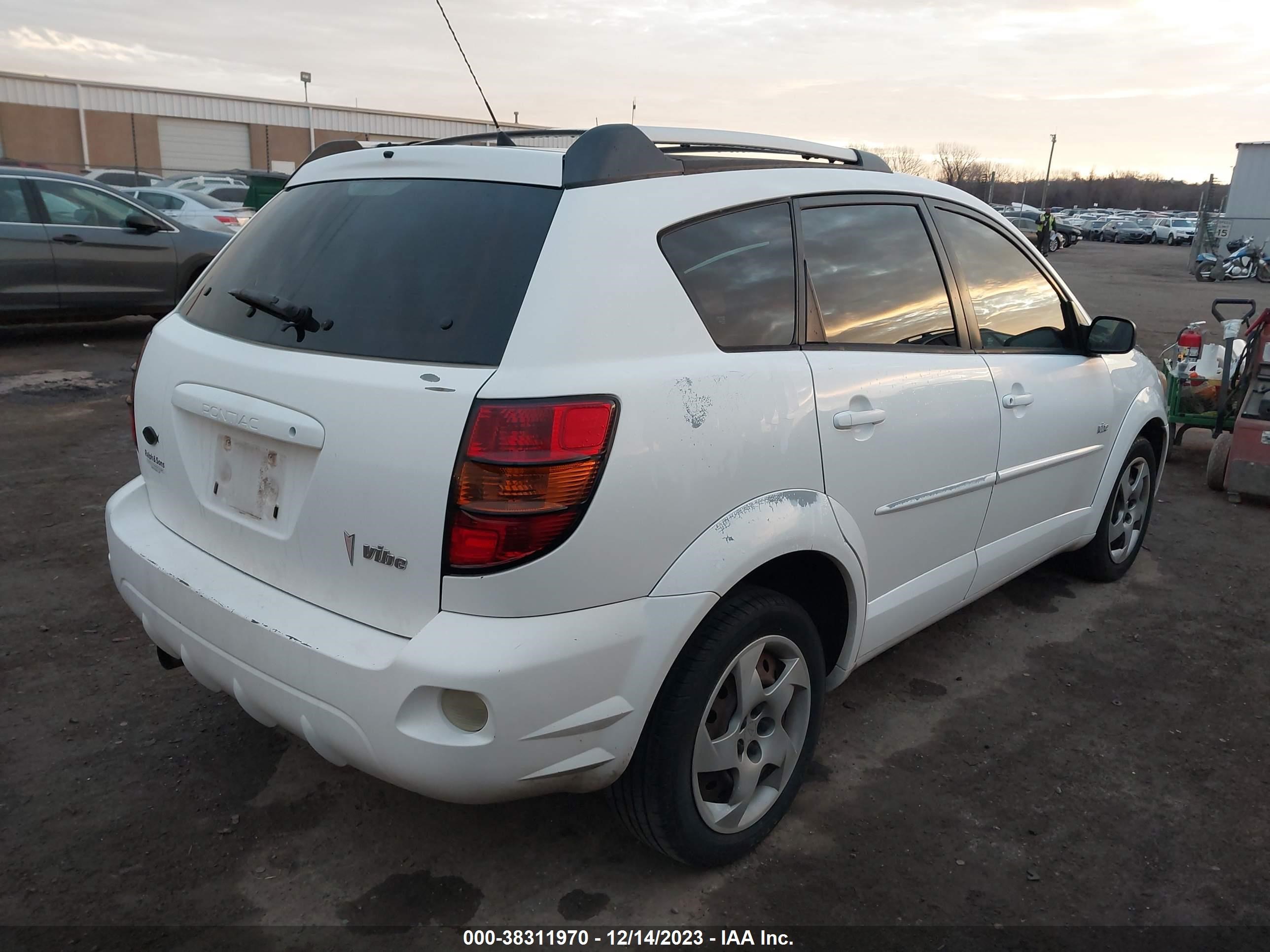 Photo 3 VIN: 5Y2SL62894Z441021 - PONTIAC VIBE 